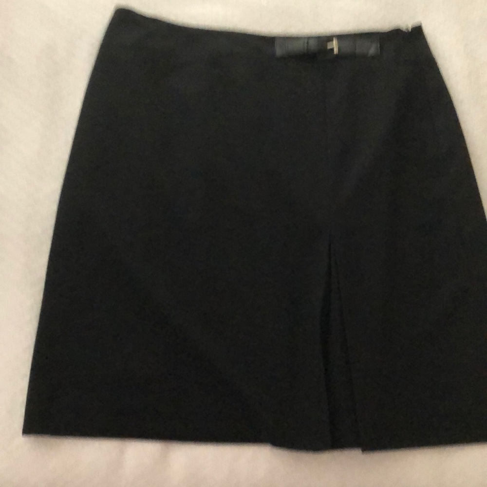 Michael Kors Black above knee pencil skirt.
